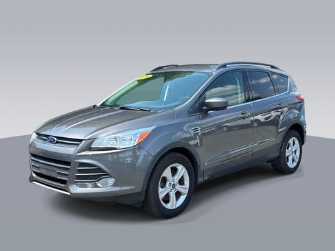 Used 2014 Ford Escape SE w/ Equipment Group 201A AWD/4WD image 3