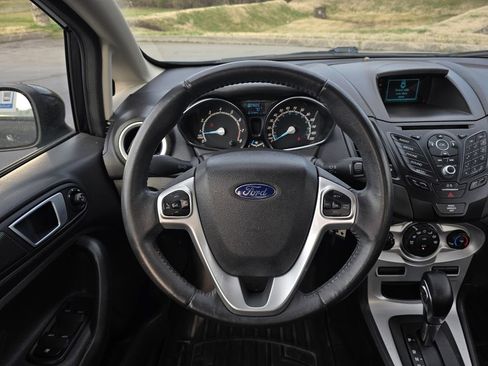 Used 2016 Ford Fiesta SE image 14