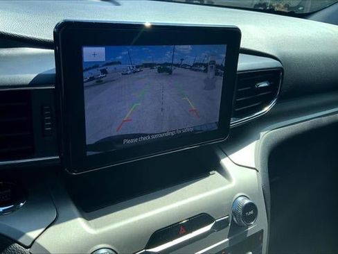 Used 2023 Ford Explorer XLT w/ Equipment Group 202A image 51