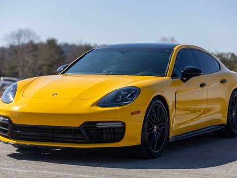 Used 2018 Porsche Panamera 4S AWD/4WD image 10