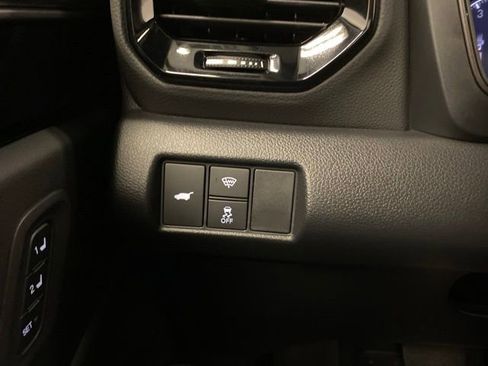 Used 2025 Honda Pilot TrailSport image 19