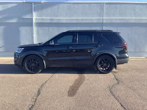 Used 2017 Ford Explorer Sport AWD/4WD image 16