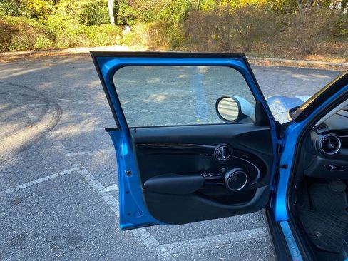 Used 2015 MINI Cooper S image 14