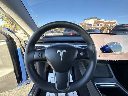 Used 2023 Tesla Model Y Long Range image 13