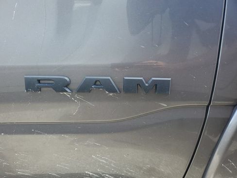 Used 2022 RAM 1500 Laramie AWD/4WD image 5