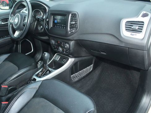 Used 2019 Jeep Compass Latitude w/ Popular Equipment Group image 22