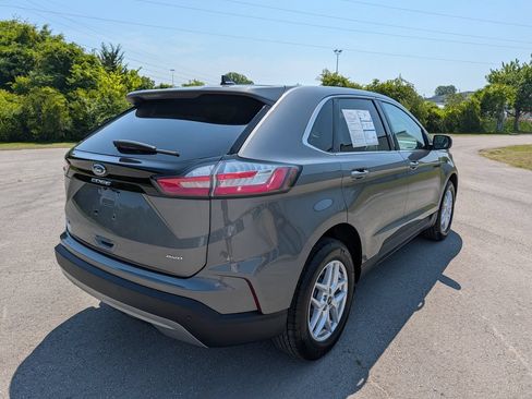 Certified 2024 Ford Edge SEL AWD/4WD image 3