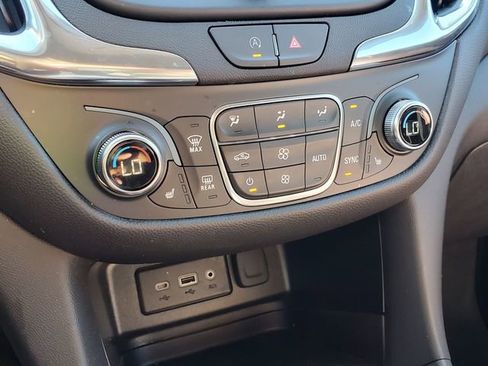 Used 2024 Chevrolet Equinox LT w/ LPO, Floor Liner Package AWD/4WD image 34
