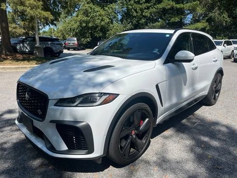 Certified 2023 Jaguar F-PACE SVR AWD/4WD image 1