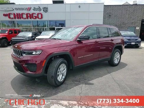 New 2025 Jeep Grand Cherokee Laredo image 11
