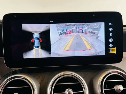 Used 2022 Mercedes-Benz GLC 300 4MATIC Coupe image 12