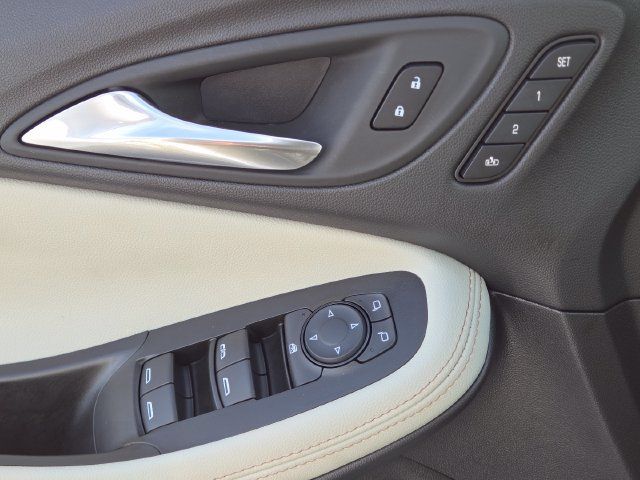 Used 2024 Buick Encore GX Avenir w/ Avenir Convenience Package FWD image 25