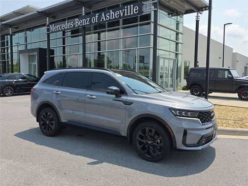 Used 2022 Kia Sorento SX AWD/4WD image 1