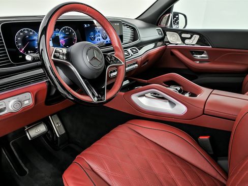 Used 2025 Mercedes-Benz Maybach GLS 600 4MATIC image 22