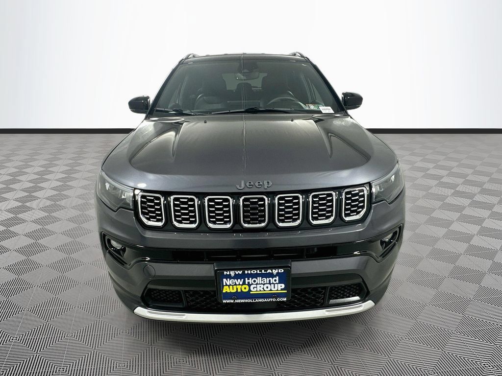 Used 2024 Jeep Compass Limited AWD/4WD image 2