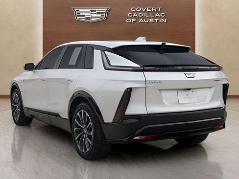 Certified 2024 Cadillac Lyriq Sport AWD/4WD image 3