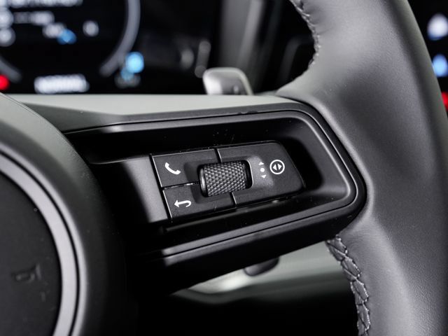 Certified 2026 Porsche Cayenne Coupe AWD/4WD image 13