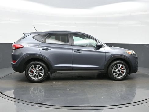 Used 2016 Hyundai Tucson SE w/ Option Group 02 FWD image 7