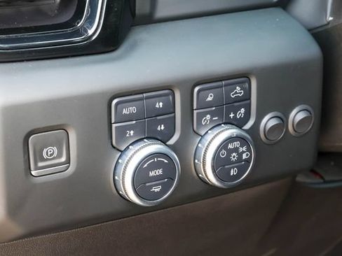 Used 2022 GMC Sierra 1500 AT4 w/ Sierra Safety Plus Package AWD/4WD image 13