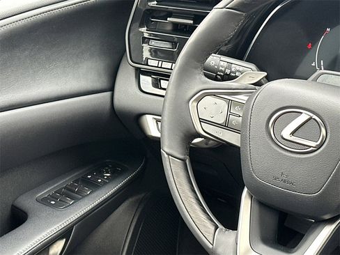 Used 2023 Lexus RX 350 image 22