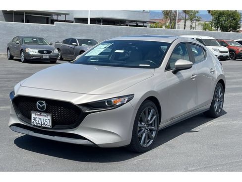 Used 2023 MAZDA MAZDA3 s FWD image 2