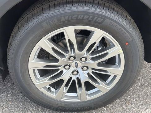 New 2026 Ford Explorer Platinum RWD image 25