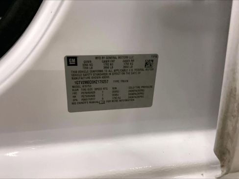 Used 2017 GMC Sierra 1500 SLE w/ SLE Value Package image 32