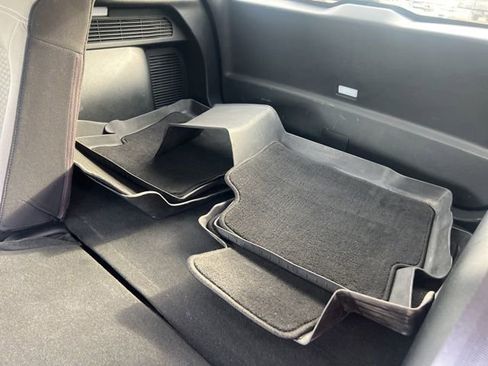 Certified 2020 Ford Escape SE image 22