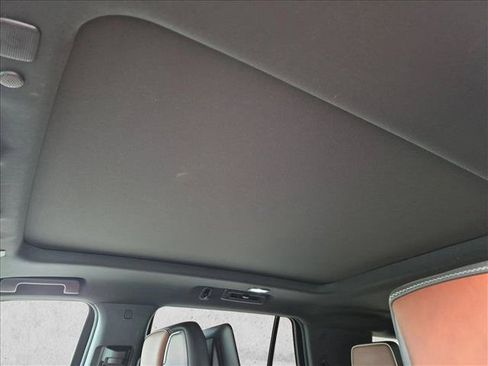 Used 2024 GMC Yukon Denali Ultimate AWD/4WD image 16