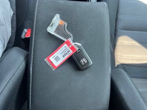 Used 2018 Honda CR-V EX image 10