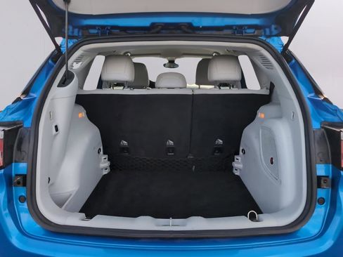 Used 2018 Jeep Compass Latitude w/ Popular Equipment Group image 10