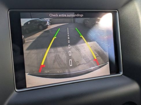 Used 2018 Jeep Grand Cherokee Limited image 18