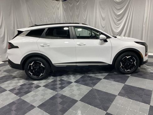 New 2026 Kia Sportage EX FWD image 9