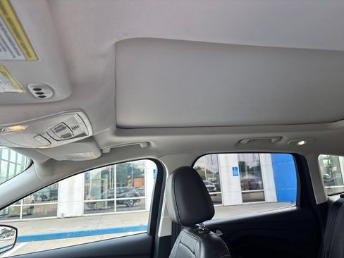 Used 2017 Ford Escape Titanium AWD/4WD image 21