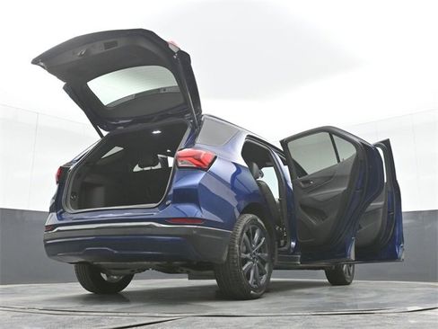 Used 2022 Chevrolet Equinox RS image 52