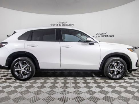 Used 2024 Honda HR-V EX-L image 3