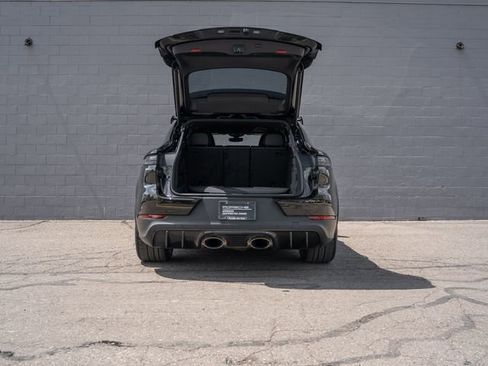 Certified 2024 Porsche Cayenne Turbo GT AWD/4WD image 14