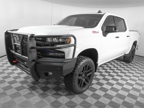 Used 2021 Chevrolet Silverado 1500 LT Trail Boss w/ Bed Protection Package image 9