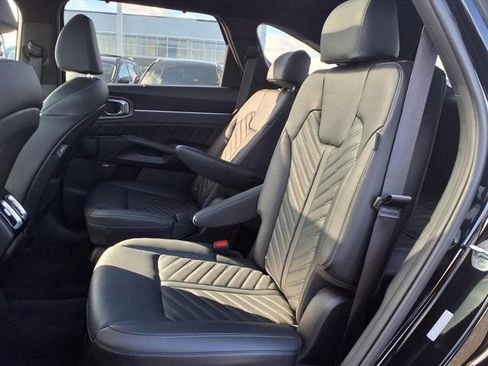 Certified 2024 Kia Sorento SX Prestige image 10