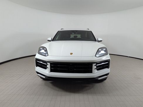 Used 2024 Porsche Cayenne S AWD/4WD image 6