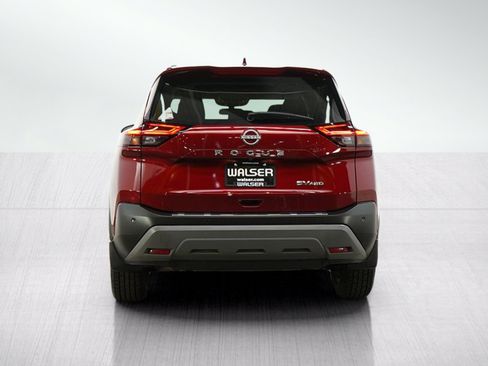 Used 2023 Nissan Rogue SV w/ SV Premium B Package AWD/4WD image 5
