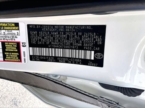 Used 2025 Toyota Camry SE FWD image 36
