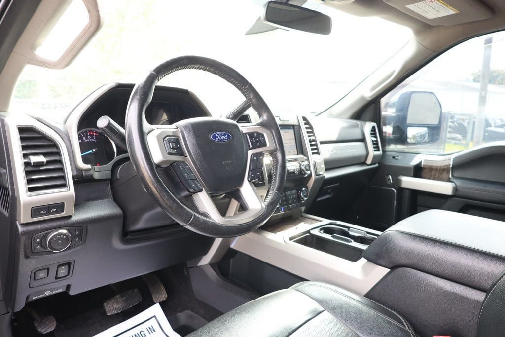 Used 2019 Ford F250 4x4 Crew Cab Super Duty image 11