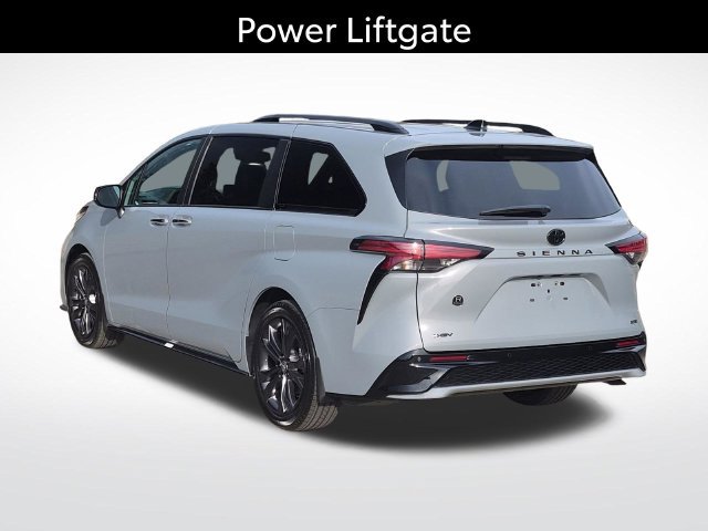 Certified 2026 Toyota Sienna XSE FWD image 9