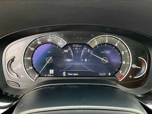 Used 2019 BMW 530i w/ Convenience Package image 25