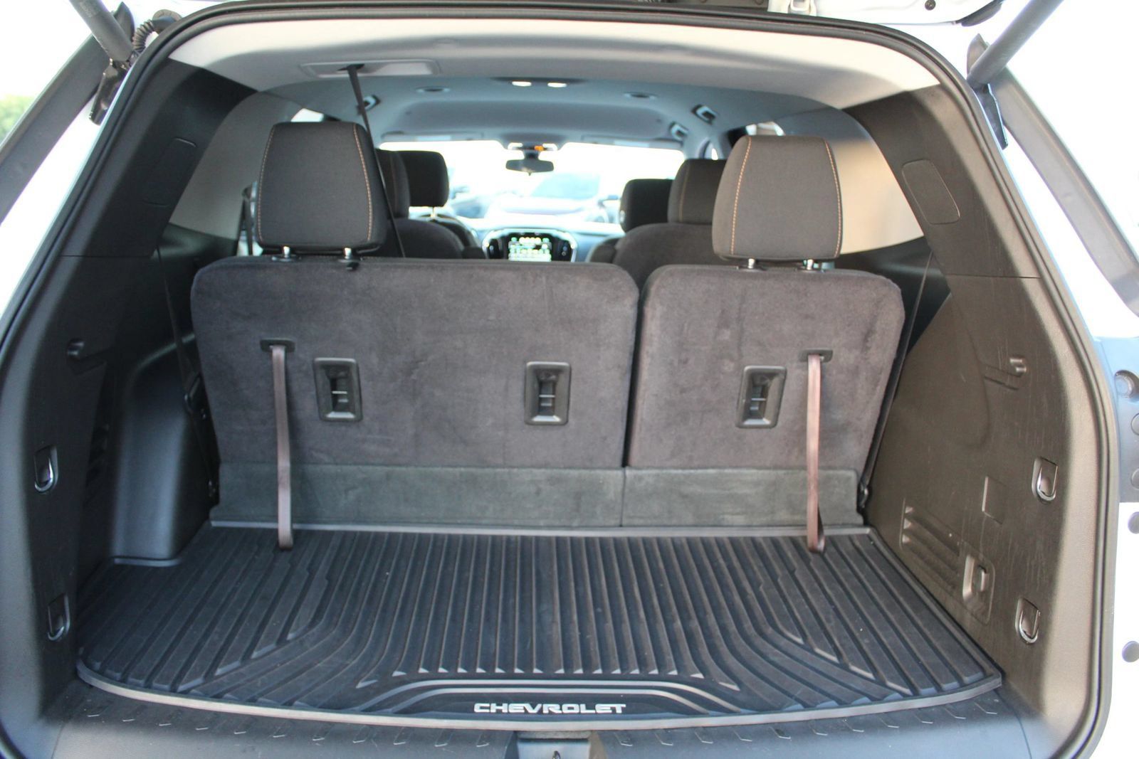 Used 2019 Chevrolet Traverse LT FWD image 32