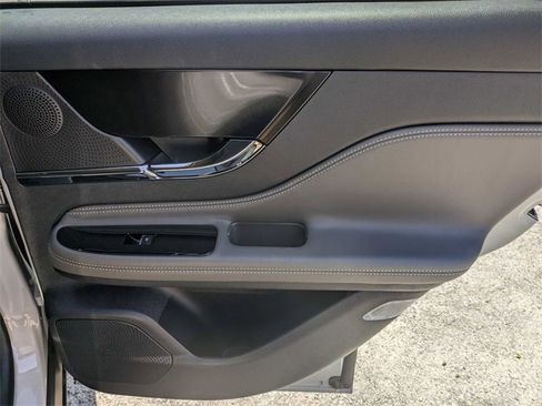 New 2024 Lincoln Corsair Reserve w/ Equipment Group 201A image 34