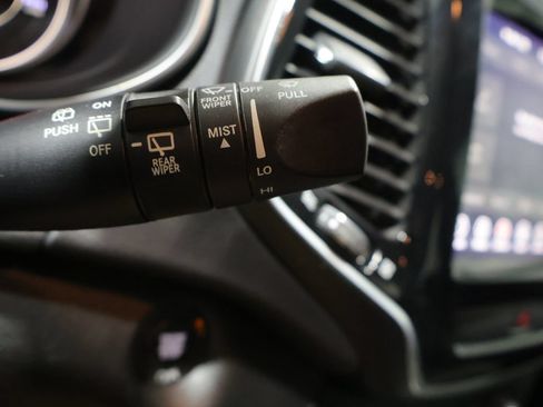 Used 2019 Jeep Cherokee Limited AWD/4WD image 37