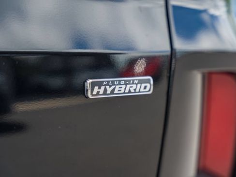 Used 2023 Ford Escape SE w/ PHEV Premium Package FWD image 9