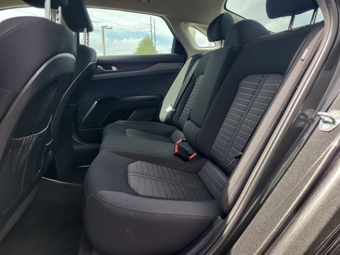 Used 2025 Kia K5 LXS image 11